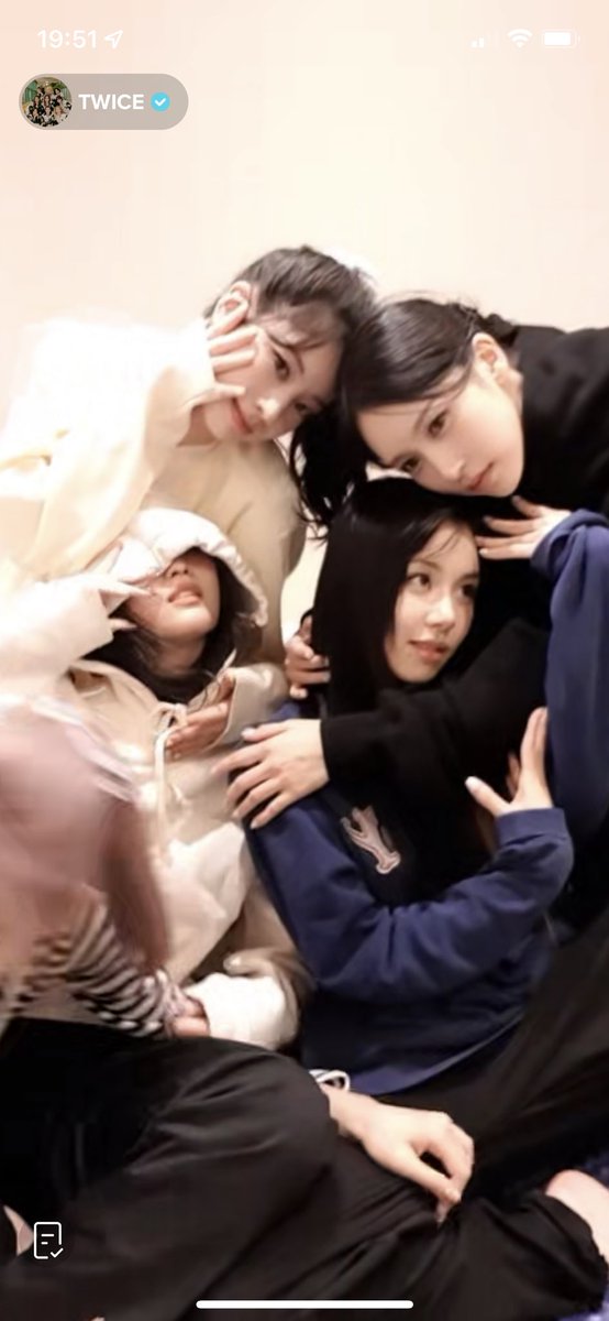 michaeng and dahmo in the haus😭😭 so chaotic