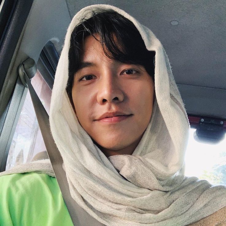 이사진 너무 이쁜거같음ㅜ