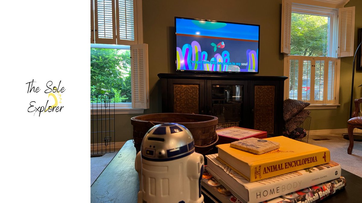 TheSoleExplorer's tweet photo. Exploring home can enlighten perspective. Past loves and interests may leave a footprint, yet the inner R2D2 spirit is singing with such wild exuberance that the Home of the heavens can hear clearly: I've got love like an ocean in my soul."

TV: @listenerkids
#home #love #r2d2 https://t.co/EoWik3tZou