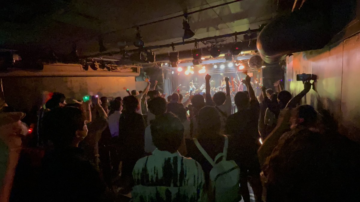 office_RUMOR's tweet photo. ライブ最高でした！！
全力で楽しめました(^▽^)
本当にありがとうございました！！ https://t.co/Acb3DcKibN