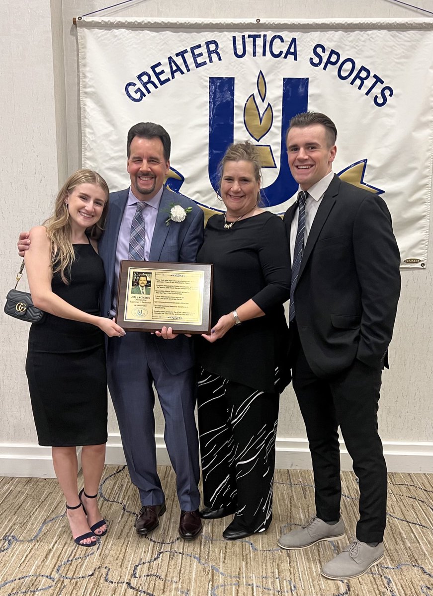 berniefjacks's tweet photo. Congratulations to my husband Jim on his induction into the Utica Hall of Fame, so proud of you as you join my dad. I can say I’m a very lucky girl…😘😘💙👏🏻👏🏻
Congrats to the great class of 2022!! https://t.co/CLUrT8Wtg6