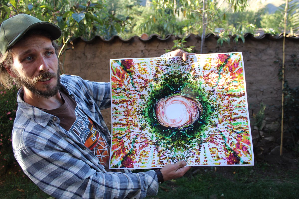 Holding a portal.. One of my digital pieces printed on canvas.. Own your own by getting a NFT amid my selection.. :-) opensea.io/assets/ethereu…