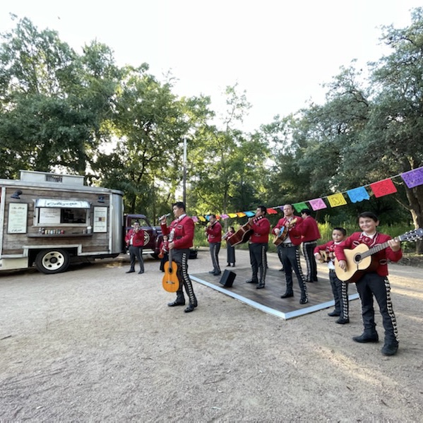 citizenstruck's tweet photo. We had quite the show on Mexican Independence Day!

In case you missed it here are some highlights from their performance.

We will be open this week M-F 7a-noon + 5p-10p. Sat-Sun 7a-10p at Memorial Park, see y’all there!

#mexicanindependanceday #coffee #açaí https://t.co/ICzbV5qDiU