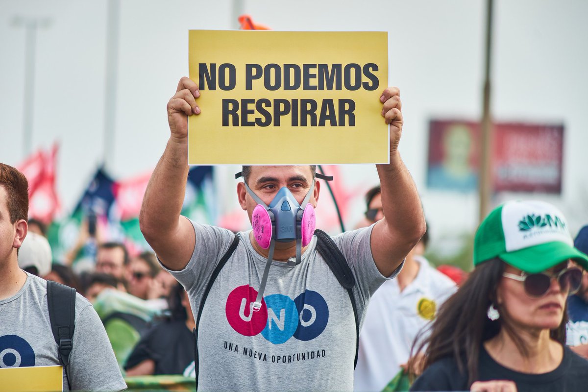 Claro Mensaje:

NO PODEMOS RESPIRAR!