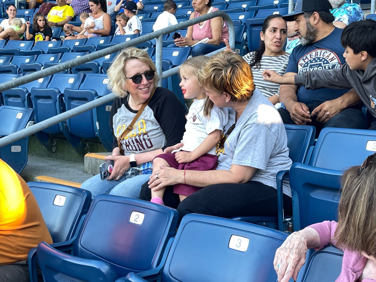 RyanMichele79's tweet photo. @SI_Academy Ruby instructs Ms Crane and Ms Crig on the finer points of baseball https://t.co/Bw4NOpWF6Y