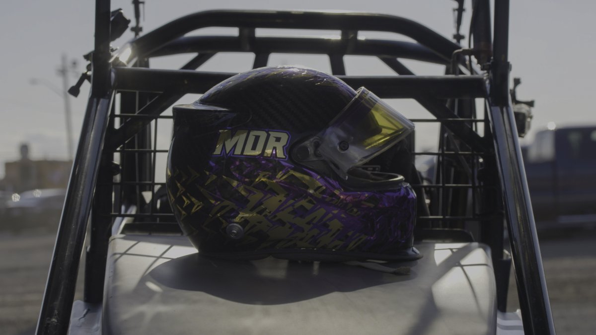 fnthundertv's tweet photo. Episode 202 "Sometimes Winning Is Everything" airs tonight on APTN at 7:30pm EST. #FNT2 #fridaynightthundertv #APTN #sprintcar #dirttrackracing https://t.co/wamfCndkbn
