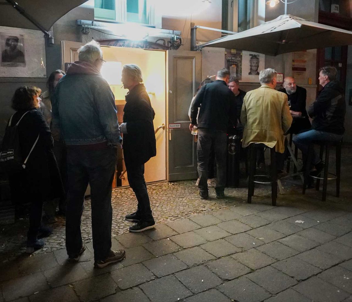 artyesno's tweet photo. Some snaps from the opening night at Tor218 Artlab gallery. Thanks to all for coming. https://t.co/NC5mtQ6d4l https://t.co/UiZMuLJwPH