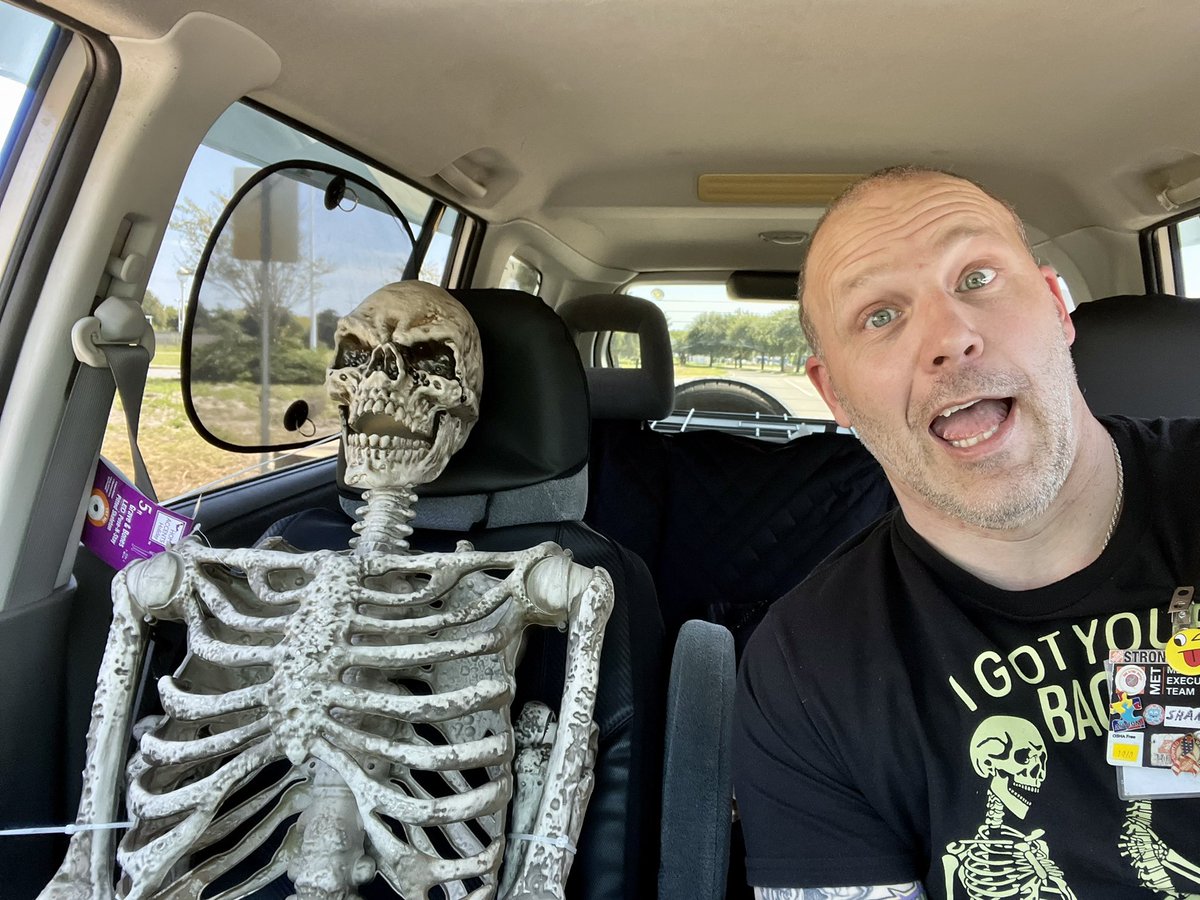 The true “Pumpkin King” I am🎃🧡 Leroy the skeleton says Hi. #Pumpkin #pumpkinking #skeletoncrew