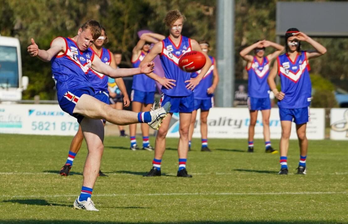 AFL Gippsland recently finalised squads to take to Shepperton in the September school holidays for the 2022 V/Line Cup.

MORE: aflgippsland.com.au/news/v-line-cu…