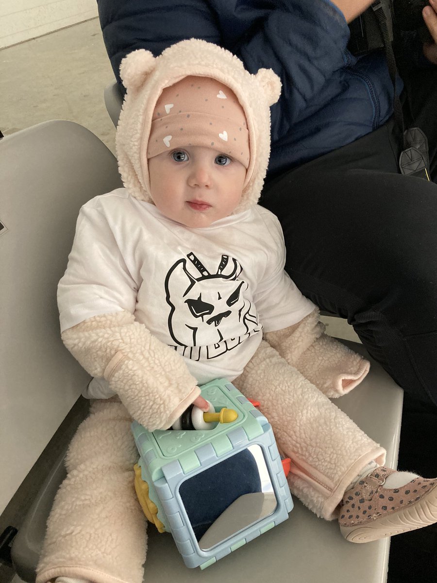 Imogen_Hayley's tweet photo. 6 hour round trip to surprise Uncle @G_Bird30 at his first @BristolPitbulls 2 hockey match of the season 🏒 
(and of course a Nando’s, Elliana’s fave!)
#family https://t.co/UebdDjW8IX
