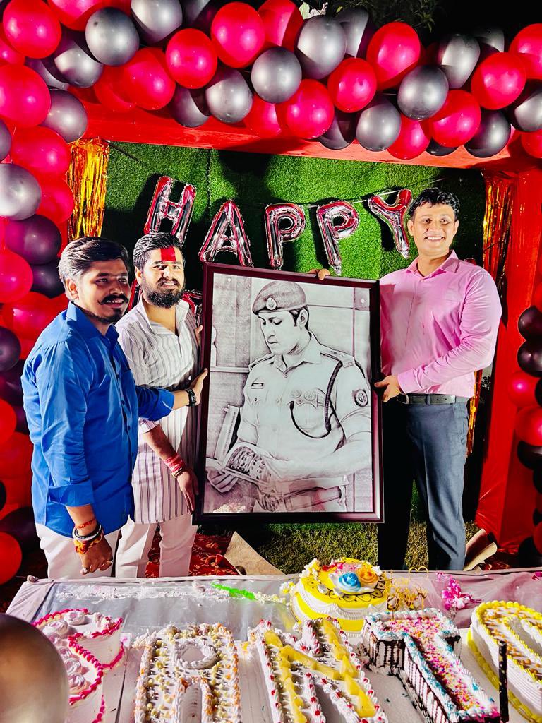IPS_SantoshM's tweet photo. Thank You All For Birthday Wishes.  Birthday celebrations at S.P Residence #Mirzapur https://t.co/WgeoWkFwMO