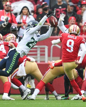 Mike Jackson blocking the Niners field goal.