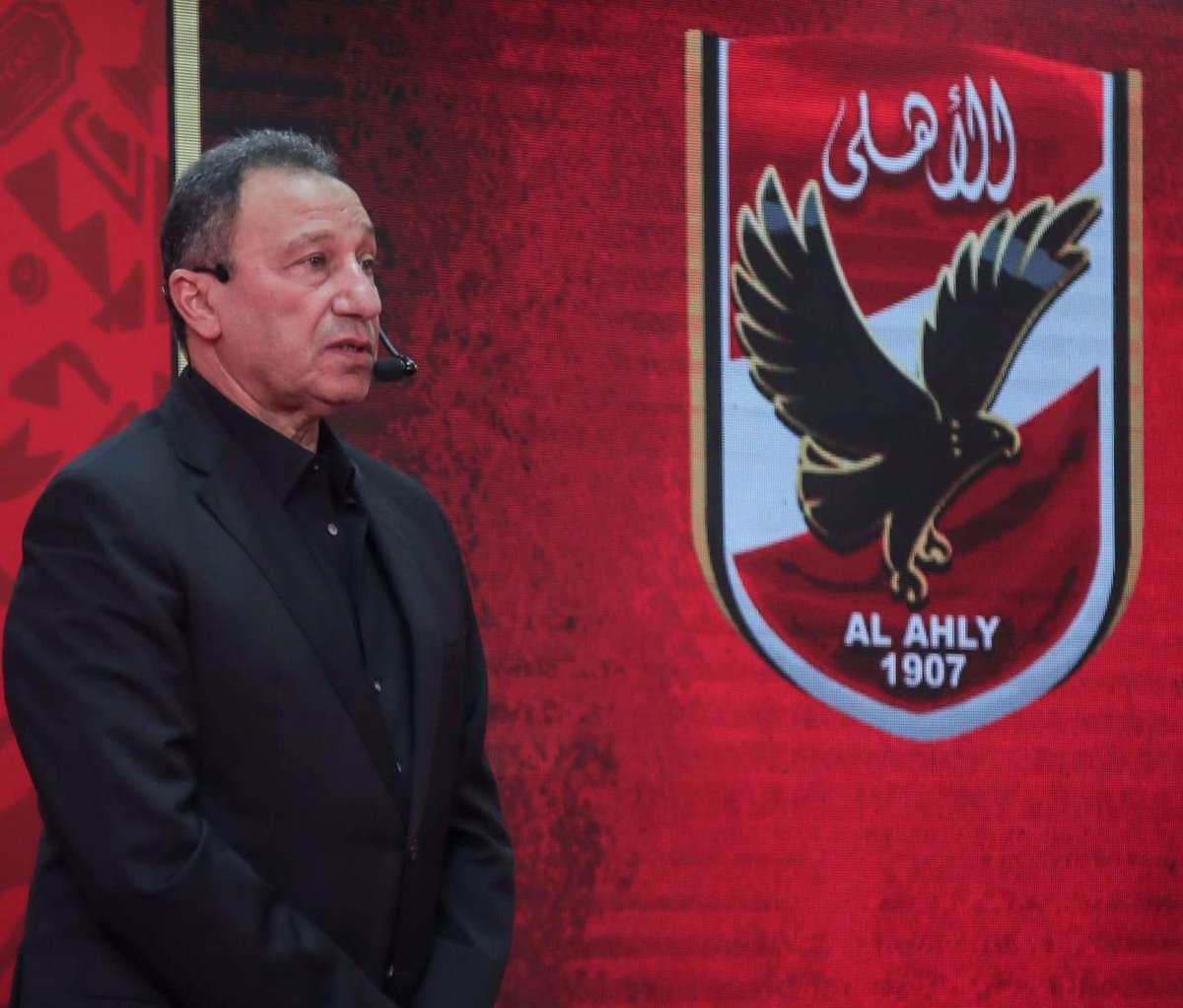 جمهور الأهلي عمره ما شك لحظه في نزاهتك ونضافة ايدك و لا كان محتاج بيان لإثبات ده 
كل الدعم والحب ليك دايما 
🦅 ❤️ 🦅