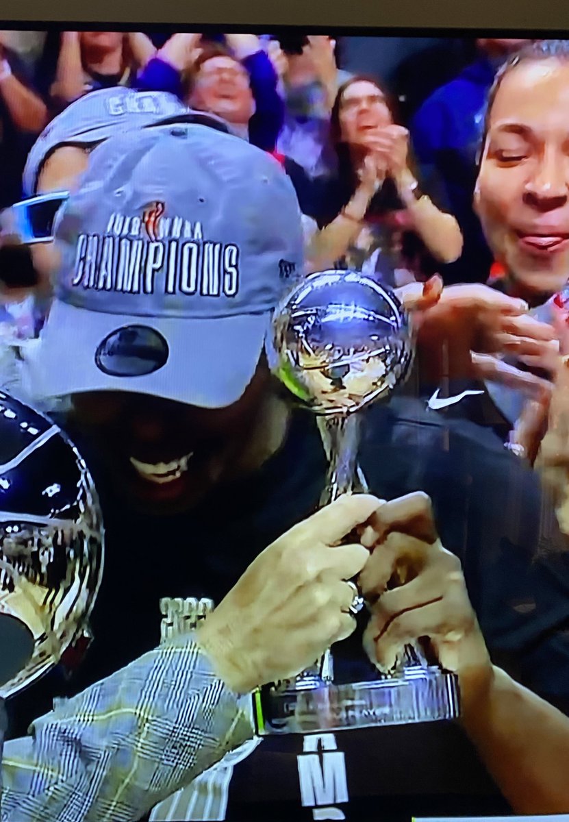 Bri Lewerke tweet media