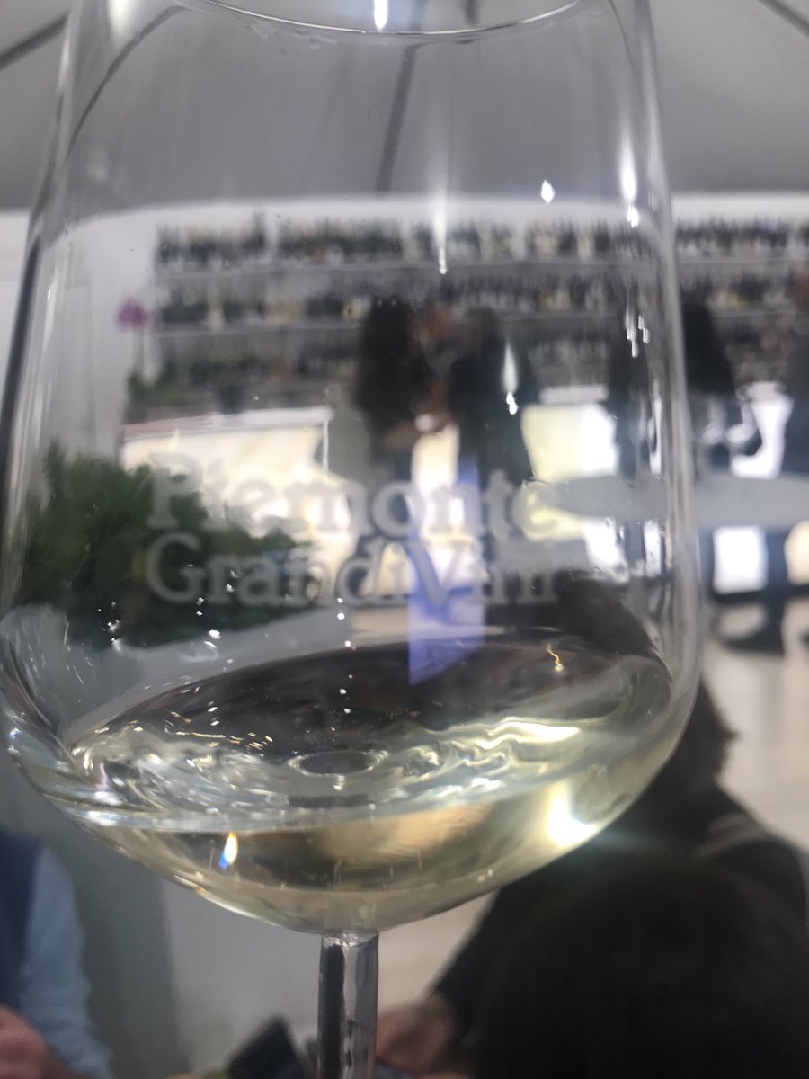 Sudifoodie's tweet image. A special evening in Asti #Villirestaurant #visitpiemonte with a European press group and much talk and admiration for our late Queen.  I like to think she would have enjoyed the very fine chocolate &amp;amp; hazelnut Bunet torte.