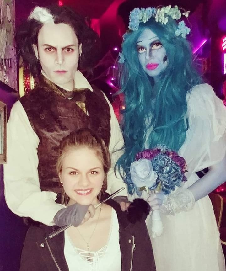 BarcellonaR's tweet photo. Yes please... 🔪👻👰♀🎃🧙♀️🦇 @beetlehousenyc
#timburton #timburtonfan #nyclife #corpsebride #sweeneytodd https://t.co/YIpcpj54lw