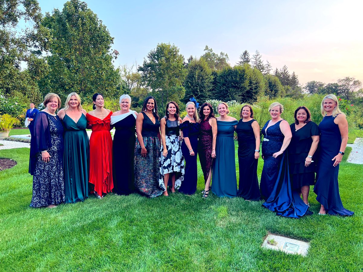One of the best things about <a href="/Nemours/">Nemours Children's Health</a> is all of the amazing women in leadership. Such a lovely gala last night. <a href="/PendleyShroff/">Jennifer Shroff Pendley</a> <a href="/DrKaraWalker/">Kara Odom Walker</a> <a href="/karenmwilding/">Karen Marie Joswick</a> <a href="/YSantiago54/">Yvette Santiago</a> <a href="/cindycbo/">Cindy Bo</a>