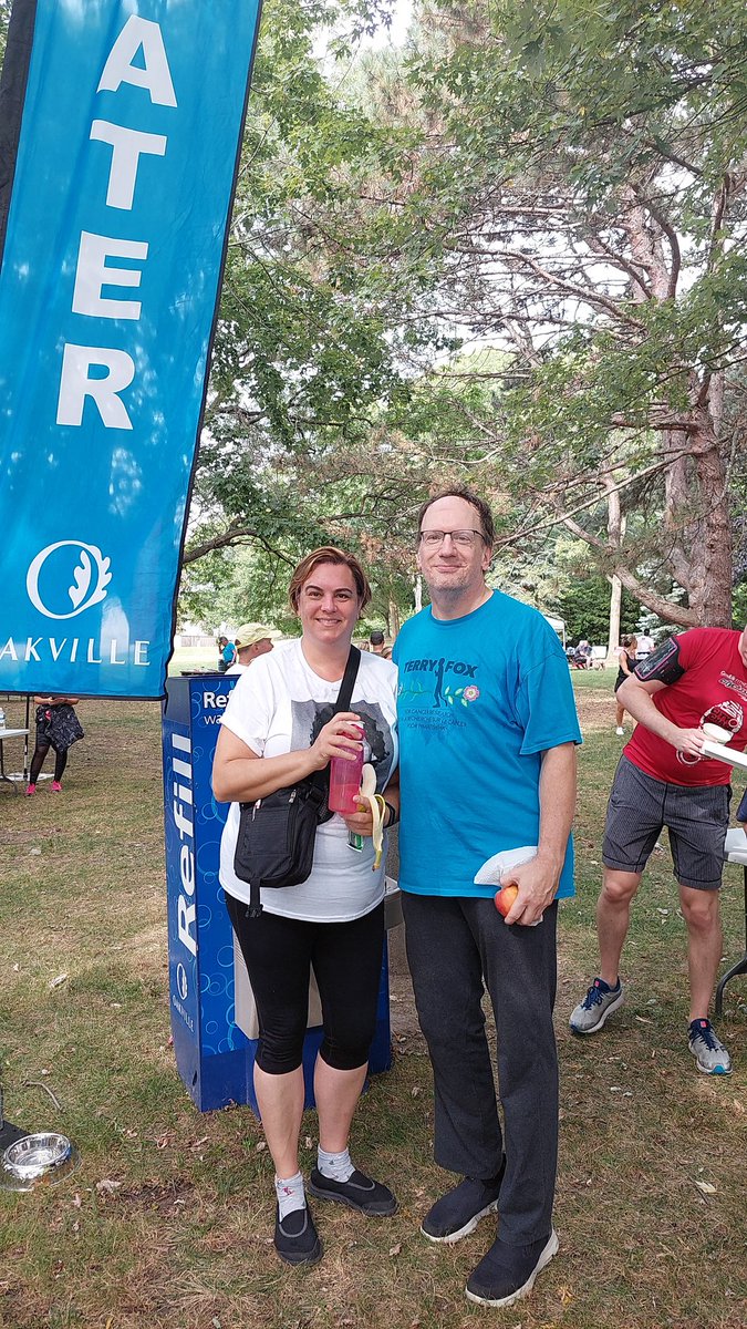 At the @TerryFoxOak run today in Oakville with members of family John, Sue and Chris. Some of my proudest moments as a diplomat was launching the Terry Fox run in Damascus, Aleppo and Havana. Thank you Terry for your example of courage and the many saved thru research funding