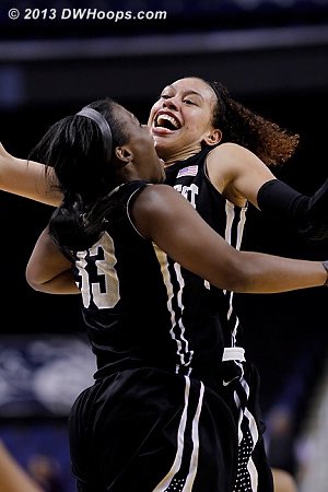 So happy for the @LVAces and @dearicamarie! Let’s go sis 🤩❤️