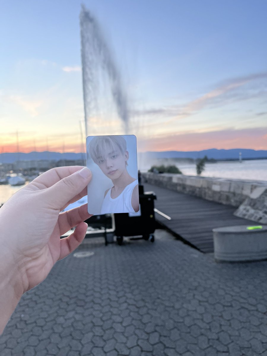 weishnvie's tweet photo. 📢📢📢 YANGYANG ON TOUR: BIRTHDAY PROJECT ‼️

hi, here’s a project where every wayv fans are invited to take part in !!! share it around with and help me spread 🤍 we need as many ppl as possible

• read everything + DON’T FORGET to fill in this form : https://t.co/tNZFt5AL50 https://t.co/M3GDzqRPZQ