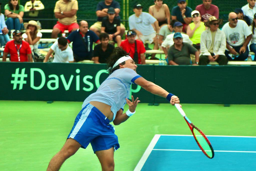 fstenis's tweet photo. #CopaDavis | Elmer Moller gana el segundo set contra César Cruz con una puntuación de 6-0. https://t.co/mpBZ6pCeD1