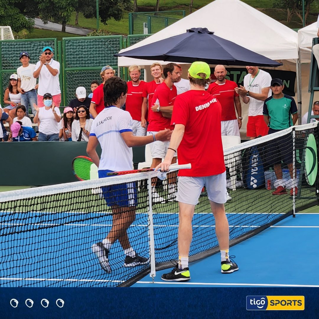 🎾#CopaDavisxTS | Termina el último enfrentamiento de la competencia, Dinamarca se lleva la victoria con una serie de 3-2 👏🏻
Sin duda un fin de semana lleno de tenis de primer nivel 🎾🔝