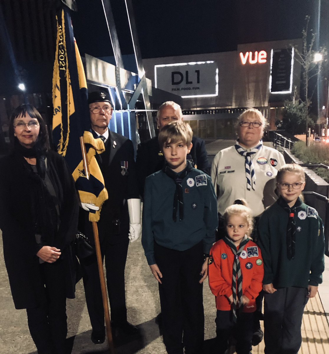 Observed the minute of silent reflection in #Darlington tonight with some of our borough’s finest. <a href="/darlingtonscout/">Darlington District Scouts</a> <a href="/BritishLegion/">British Legion</a> <a href="/darlingtonbc/">Darlington Borough Council</a>