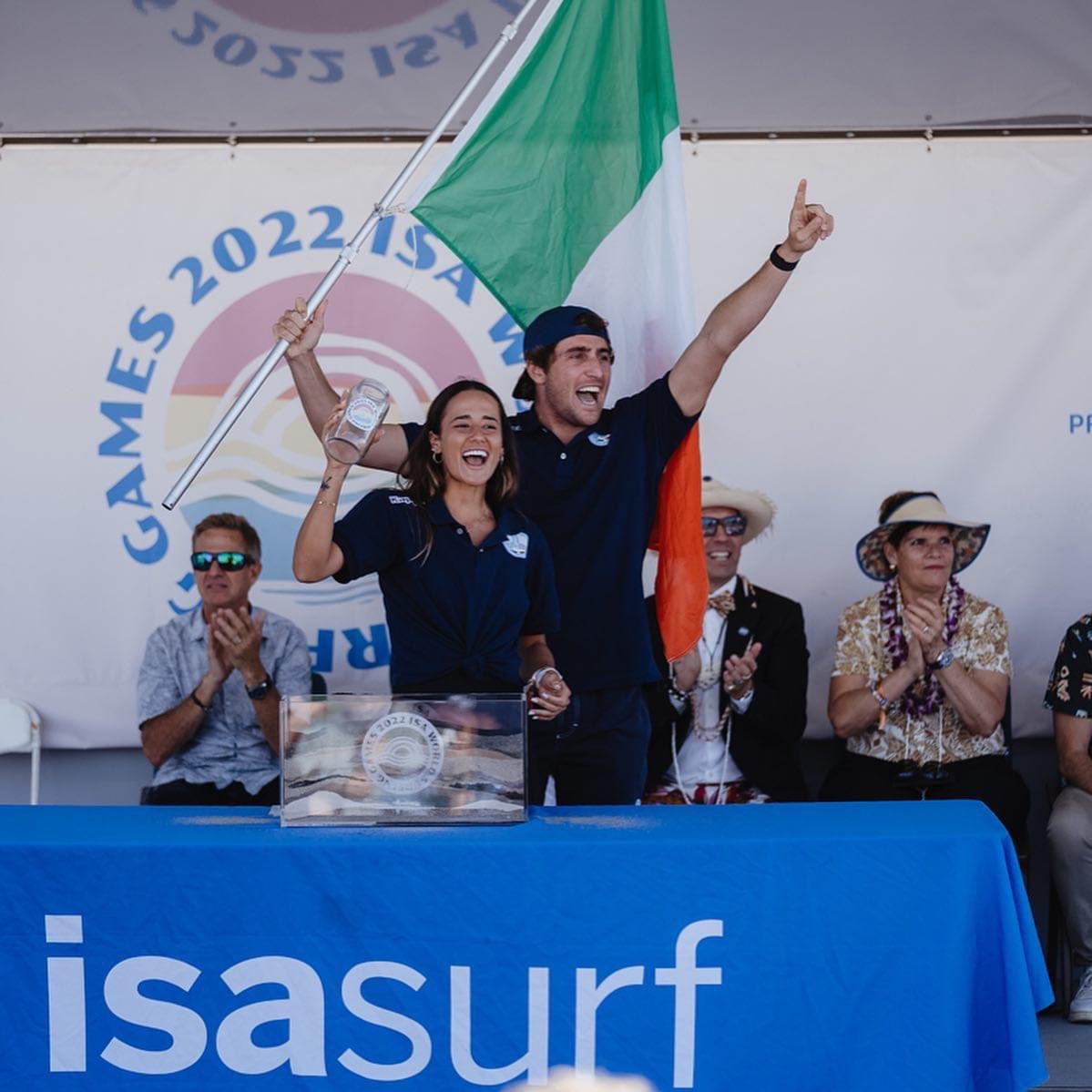emilygussoni's tweet photo. Felice di essere qua rappresentando l’Italia, la gara per le donne inizia domani.
Feliz de estar aquí para representar a Italia, la competencia femenina comienza mañana.
#ItaliaTeam #ISAWorlds #ISAWSG 🌊🏄🏼♀️🇮🇹 https://t.co/vi7yO1VsuR
