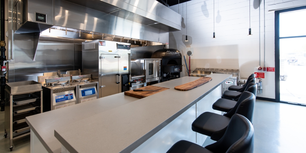 kendaleproducts's tweet photo. What’s on your dream team? Whether you’re dreaming of adding a Broaster® or smoker to your kitchen, our team can help: Request your quote today! 
https://t.co/tds8HDy7qR https://t.co/RPIxuFZDdC