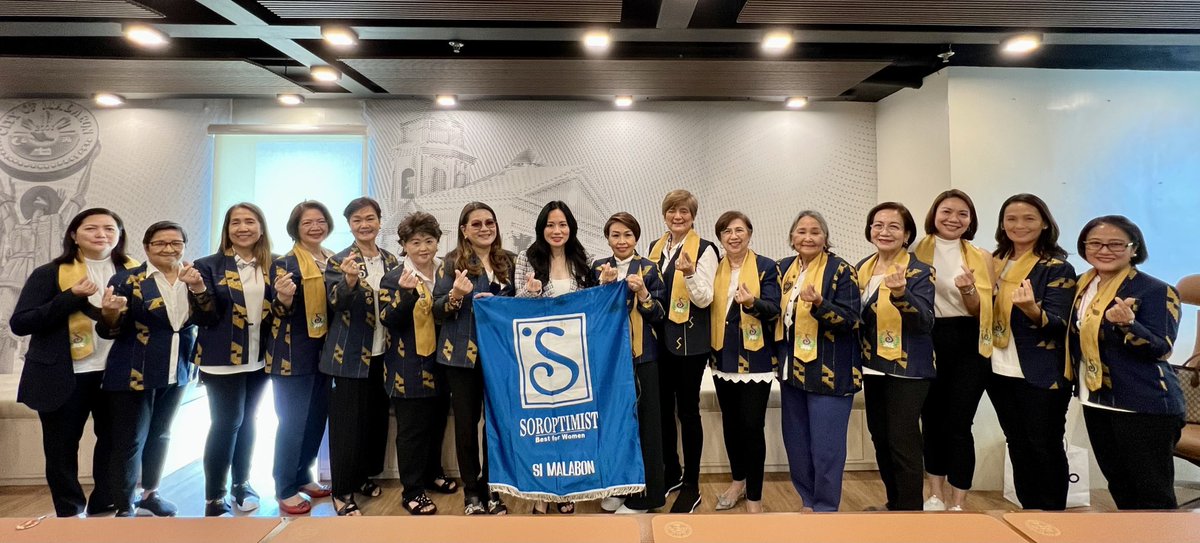 SiprPnp's tweet photo. Soroptimist Malabon with Mayor Jeannie Sandoval 💙 https://t.co/1NxCZ6v0Hc
