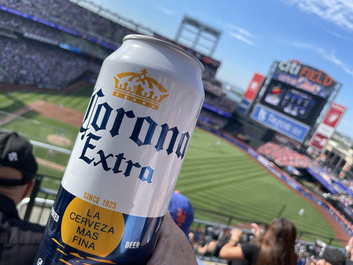 10jbeez10's tweet photo. @FootyBevs Corona extra at New York Mets, Citi-Field. $16~£14.. @Mets https://t.co/dISuW4DmZY
