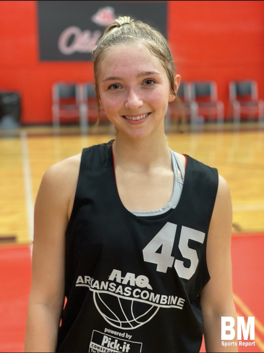 BM Sports Report Notes 📝 Event : AAO Arkansas Combine 2024 Jenna Cook (Cabot,Arkansas) is a tough guard that attacks the basket, and can finish through contact. She shoots the mid range shot with confidence, and will not hesitate to take you off the dribble.@ARBBCombine