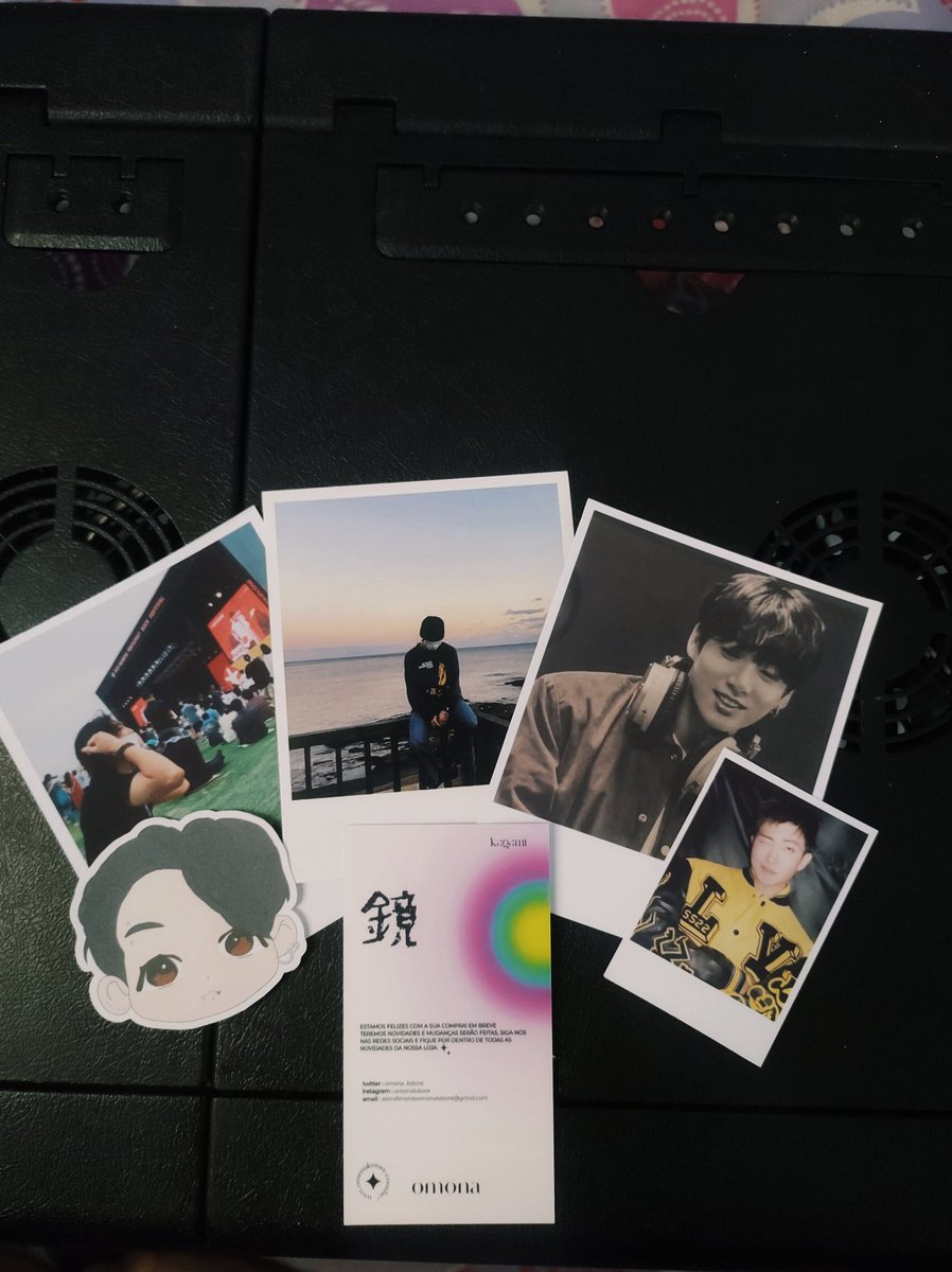 gabbnaco's tweet image. Mais um evento que fui da @PARADISED1306  lindo  do #Namkook #springboys 💜💚 
Aqui são algumas coisas que comprei no evento 🥰
@bamboli_na @omona_kstore @Saniestorie_