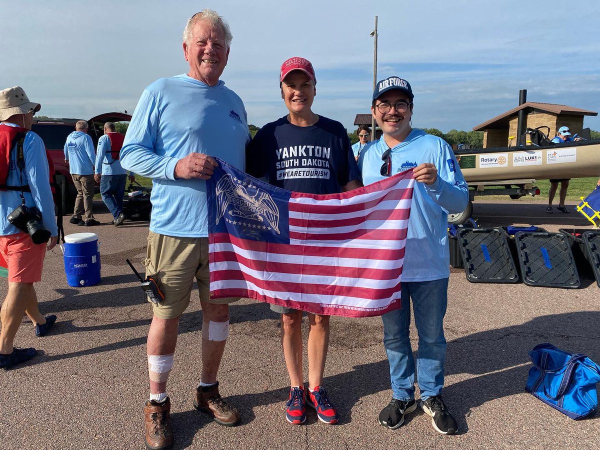 NicholasJBique's tweet photo. Lewis &amp; Clark presented flags and medals during their expedition to native tribes. Over the first two days of our 150 mile paddle, we presented Peacemaker Flags I designed to the cities of Yankton and Vermillion so far! Support our disabilities advocacy at https://t.co/4cpONso5nH https://t.co/pl7Lv6LNQK