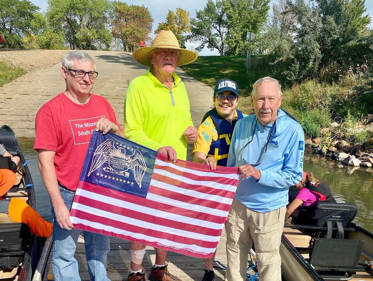 NicholasJBique's tweet photo. Lewis &amp; Clark presented flags and medals during their expedition to native tribes. Over the first two days of our 150 mile paddle, we presented Peacemaker Flags I designed to the cities of Yankton and Vermillion so far! Support our disabilities advocacy at https://t.co/4cpONso5nH https://t.co/pl7Lv6LNQK