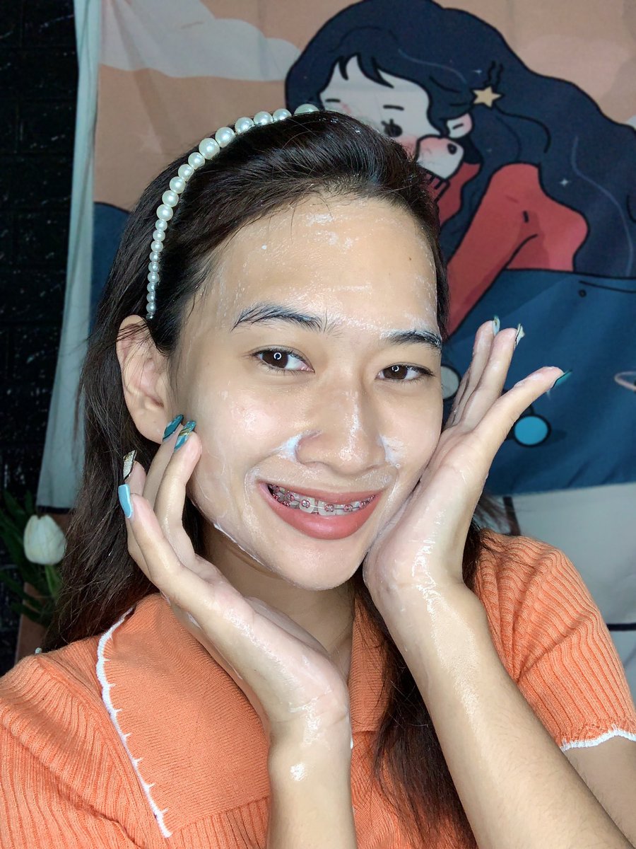 ลืมคลีนซิ่งแบบเก่าไปได้เลย เพราะตอนนี้ฝ้ายใช้ตัวนี้ Medimine Cica Enzyme Powder Wash เค้าเป็นผงเอนไซน์ล้างหน้า จากแบรนด์จากโรงพยาบาลศัลยกรรมโซลมาอิน ประเทศเกาหลี คุณหมอคิดค้นและพัฒนาเอง ไปลองใช้กันนะ
#ผงล้างหน้าหมออี #เมดิมาอิน #Medimine #MedimineThailand #ใช้ดีบอกต่อ