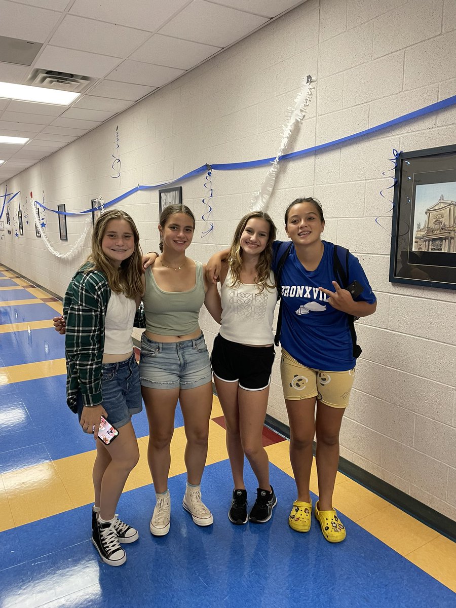 sports_broncos's tweet photo. Happy homecoming week! Decorating the halls was a success! Can’t wait to find out which grade is deemed victorious and will take a 1st place lead for grade wars!
See you tomorrow as we “wake up to homecoming” in our blue and gray and/or pajamas! @BXVHS_principal https://t.co/328dH8Ij4f