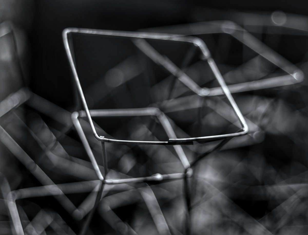 marwa_mostafaph's tweet photo. Metal wire
#canon_photos #canon #canonegypt #canonafrica #canonphoto #abstractart #woodstics #photostreet #photo_contest #photographer #photography #hipaae  #oldcraft #oldcraft_handmade #oldcraft_workshop #haipa #هيبا #35awards #scottkelby #scottkelbyworldwidephotowalk #photowalk https://t.co/b2sTYZg4vO