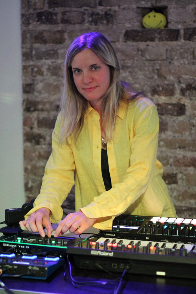 Love to play music...

#tehno #acid #music #syntheziser #technomusic #acidmusic #hardtechno #woman #lifemusic #PictureOfTheDay #PICTURES #MusicIsLife #musicproduction #MusicProducer #technofanart #technofamily #Twitter #photography #PhotoOfTheDay #musica