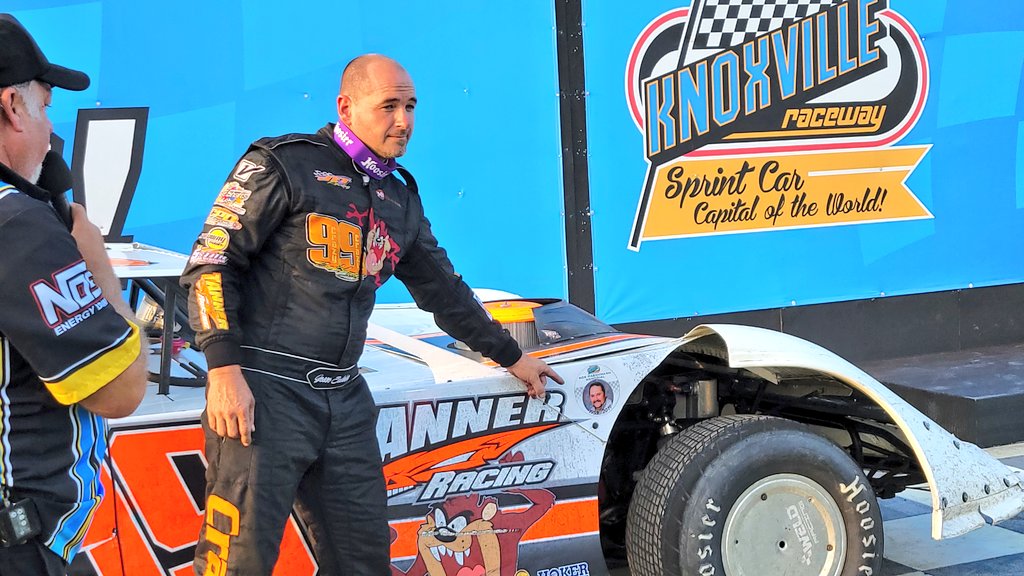 AlwaysRaceDay's tweet photo. π Jesse Sobbing wins the 2022 Bob Maschman Memorial at Knoxville! #SLMR https://t.co/nOAkbikvWP
