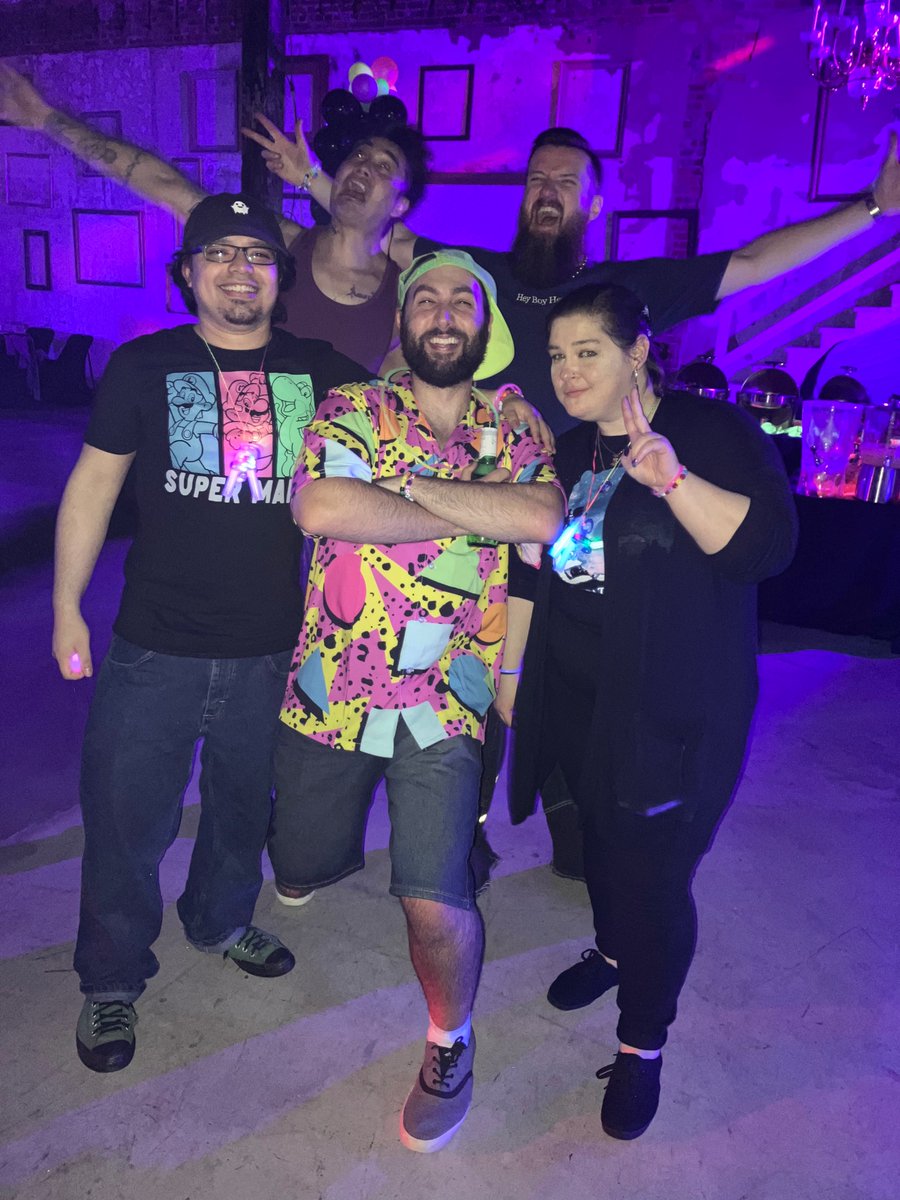 GH005TIE's tweet photo. Finally made it home! Big ole happy birthday to @_CaRtOoNz https://t.co/xcvyhM8RaM