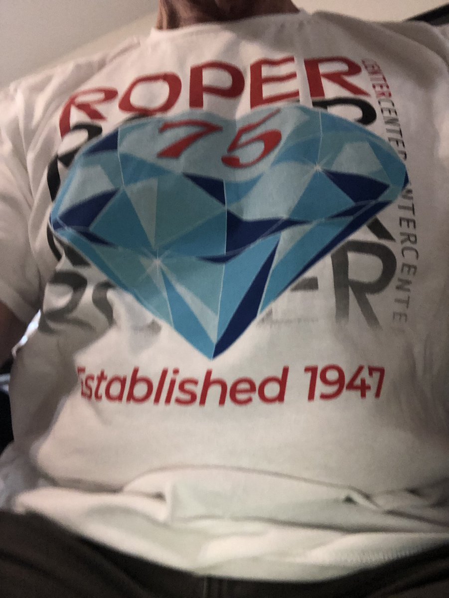 jpitney's tweet photo. A day in the life of a nerd: already wearing my #APSA22 swag. https://t.co/lKa1trOQqX