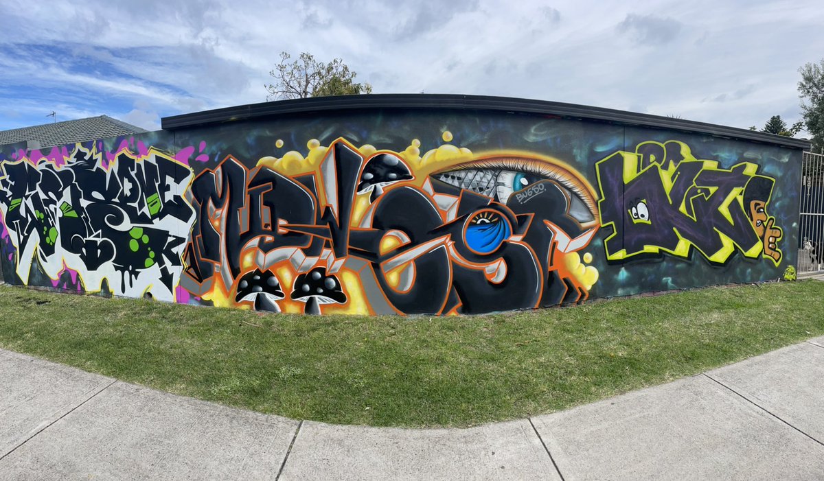 GM. Weekend paint #graffiti