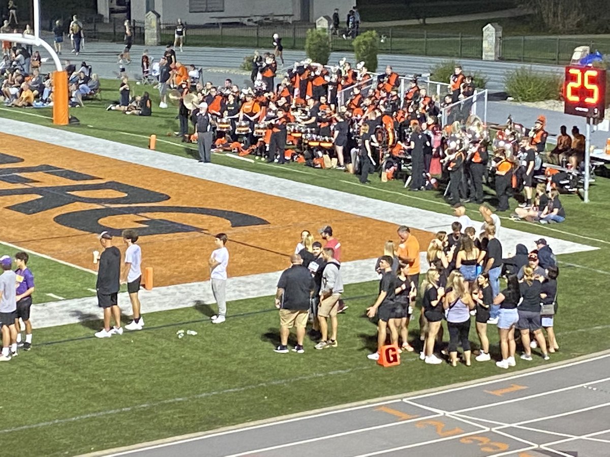 Thank you <a href="/bergbands/">Heidelberg University Bands</a> for keeping the beat.