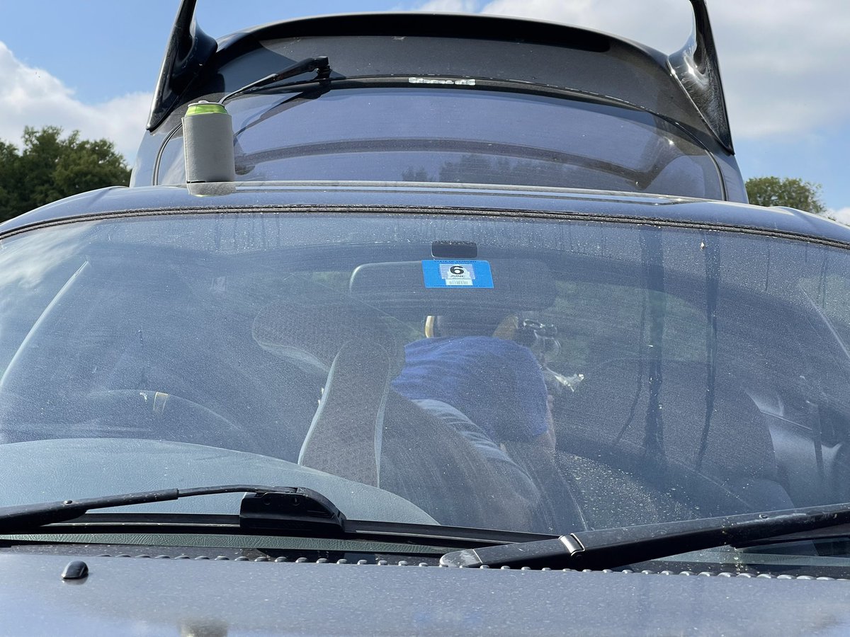 😳🕶🤏🏻 tweet media