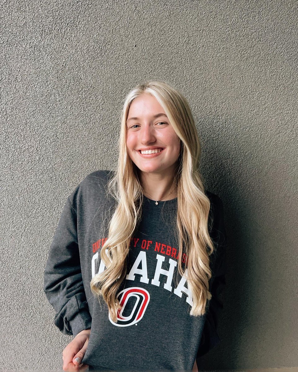 sarahgalligann's tweet photo. Go Mavs ❤️🖤🤍 @OmahaVB https://t.co/ab9mi958jN