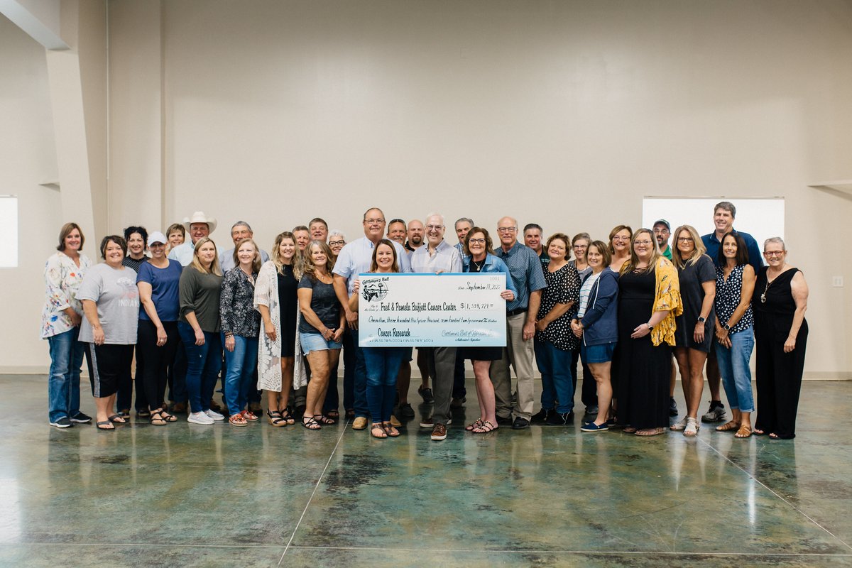 CattlemensBall's tweet photo. ONE MILLION...four hundred and eighty-seven thousand...two hundred and twenty-nine dollars.
Read that again.
That's the amount of money we Nebraskans raised at the #2022CattlemenBall in Weeping Water, Neb., to fund cancer research! (1/3) https://t.co/nyHRDNA4KY