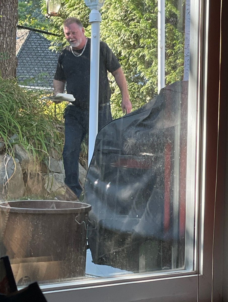 Spennymac84's tweet photo. What the hell is @CamStewartLive doing in my backyard?!?!?!? @sportsrage @ThePME @robpizzola @gfienberg17 @timanderson87 @PaulShag https://t.co/2V9fiQhcsa