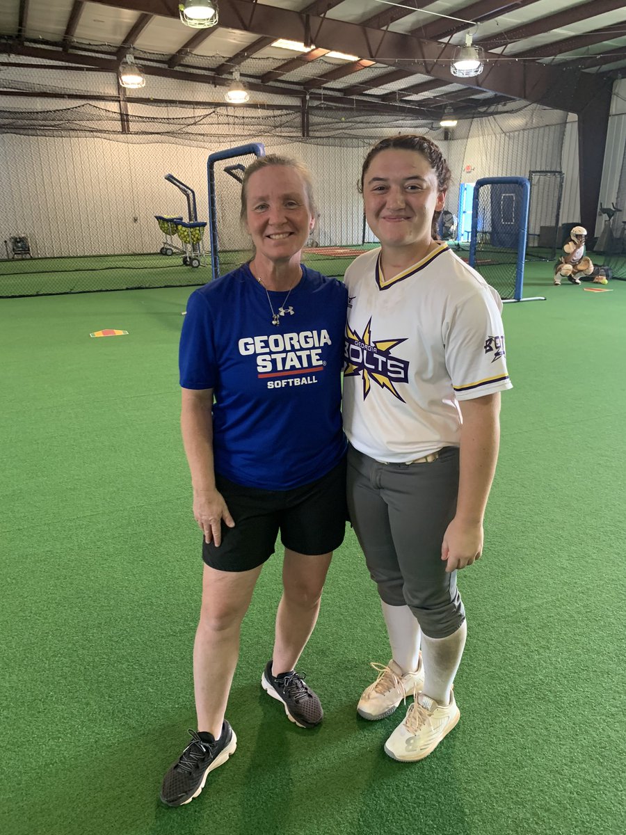 maddylee016's tweet photo. I had an incredible time at the @GSU_Softball skills camp today. I had a great time and learned a lot! Thank you @CoachANicholson and @richardnich24 for all the helpful tips and feedback. I cant wait to come back!! @GABoltsCarver https://t.co/TBwuDS5FoQ