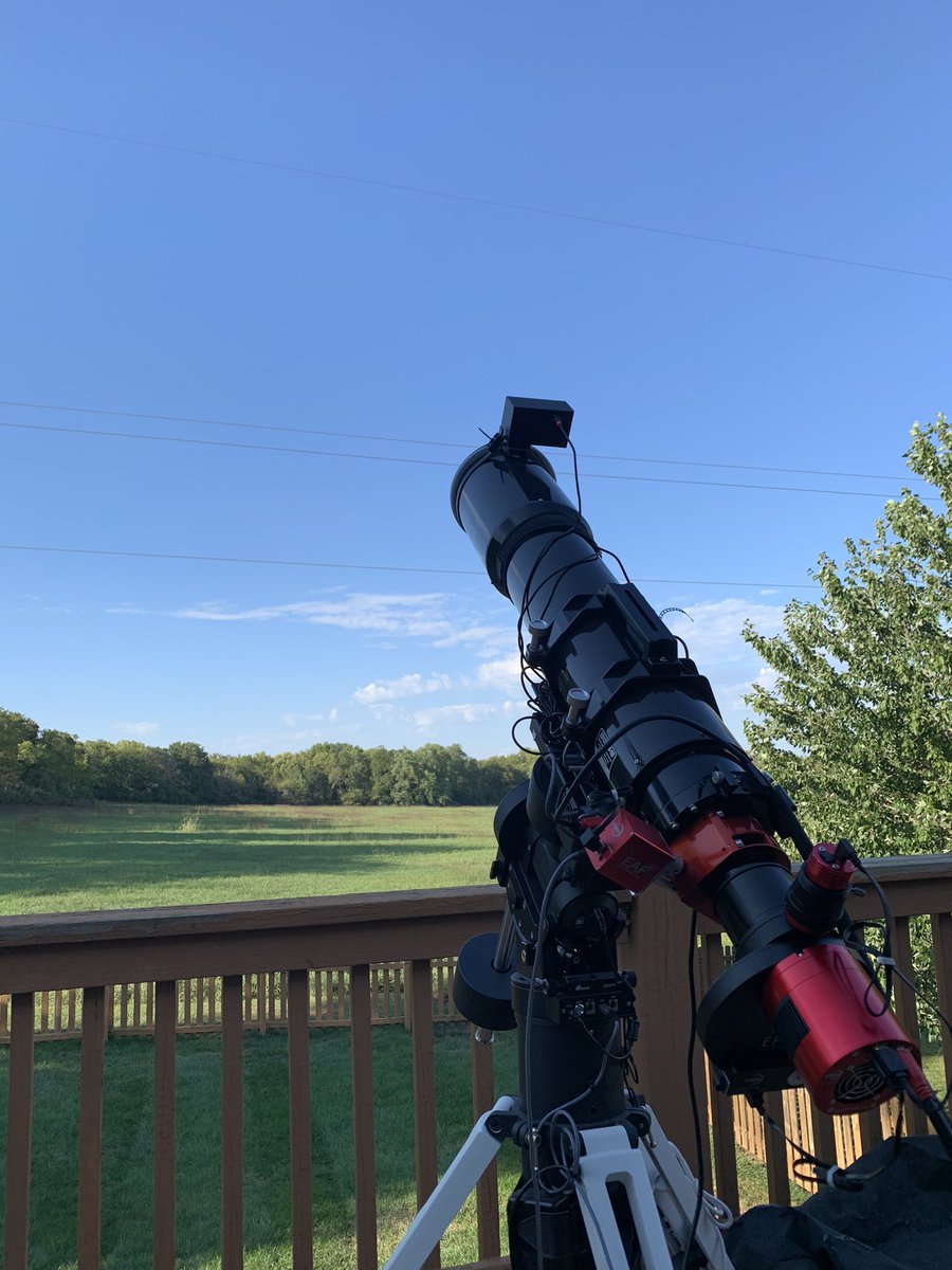 Going hunting tonight 
#Astrophotography #explorescientific #zwo #optolong #moonlitefocuser #asi2600mm #USA #colombia #telescope #space #universe #galaxy